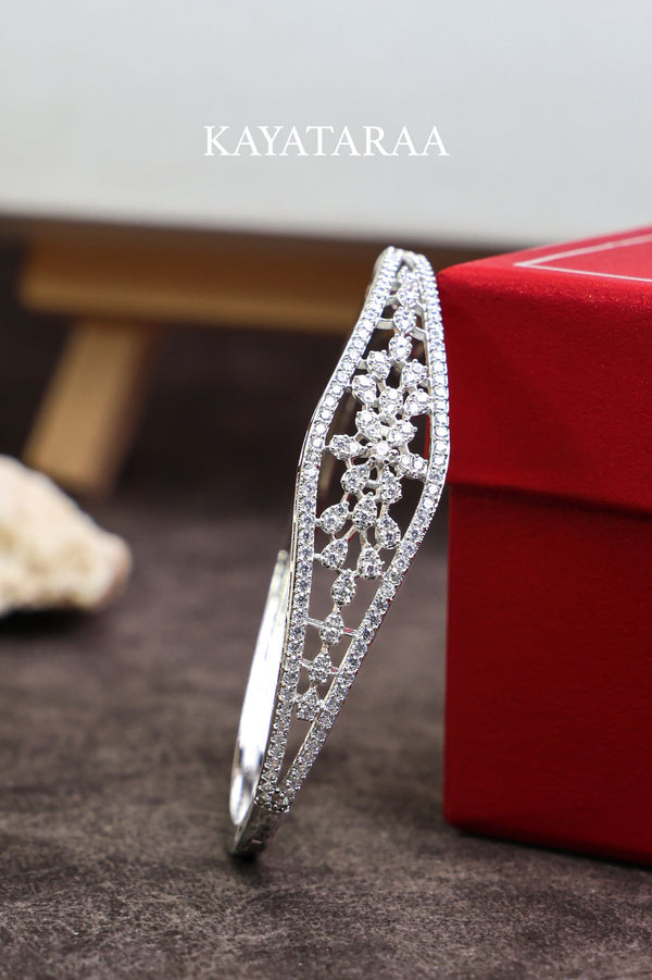 Marquise Leaf Pavé Bracelet