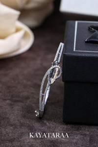 Oval Solitaire Pavé Bracelet