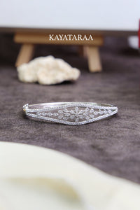 Marquise Leaf Pavé Bracelet