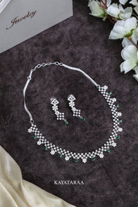 Lattice Drop Emerald Earrings